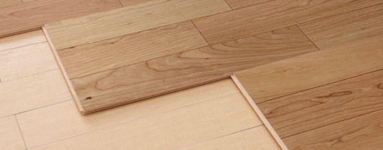 短期間で重ね貼りができる薄手の床材だから、リフォームも簡単です！